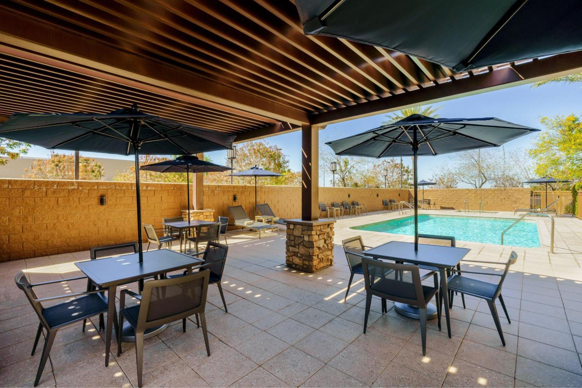 Courtyard By Marriott Phoenix Mesa Gateway Airport Dış mekan fotoğraf